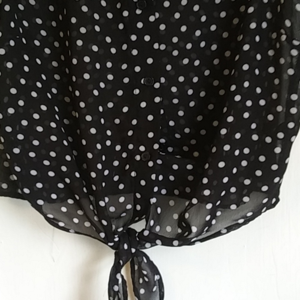 Forever 21 Blue & White Polka Dot Tie Bottom Top - Picture 4 of 5